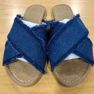 Skyline women’s Cross Strap Denim Slide Sandals
